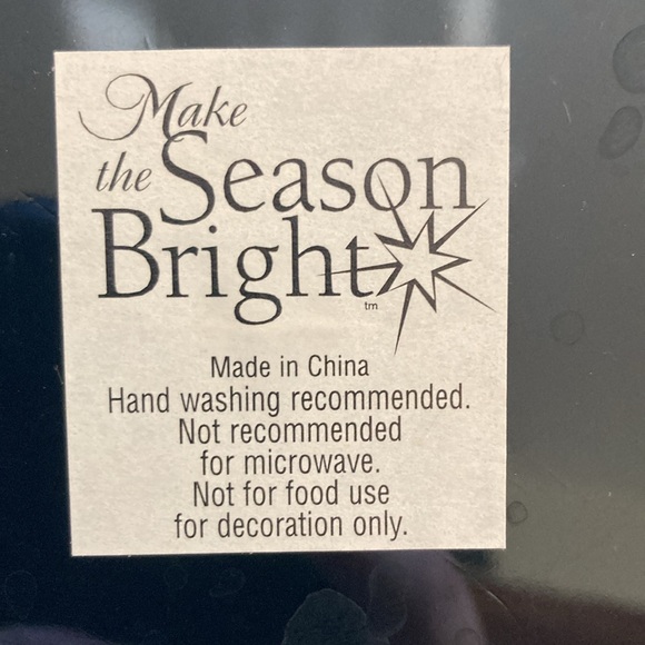 Set of 4 silver charger plates - Picture 2 of 3